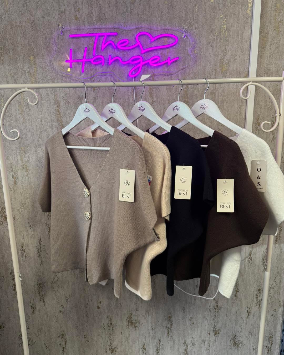 Two button Knit top